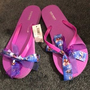 Frozen flip flops size 3/4 kids
